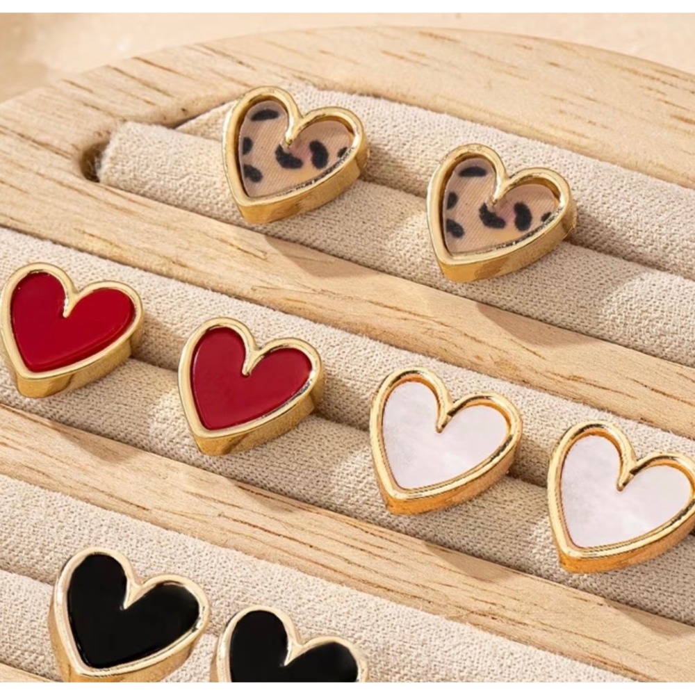 Heart Stud Earrings Set Women OS Multicolor NEW 4 Pairs‎ Leopard Red